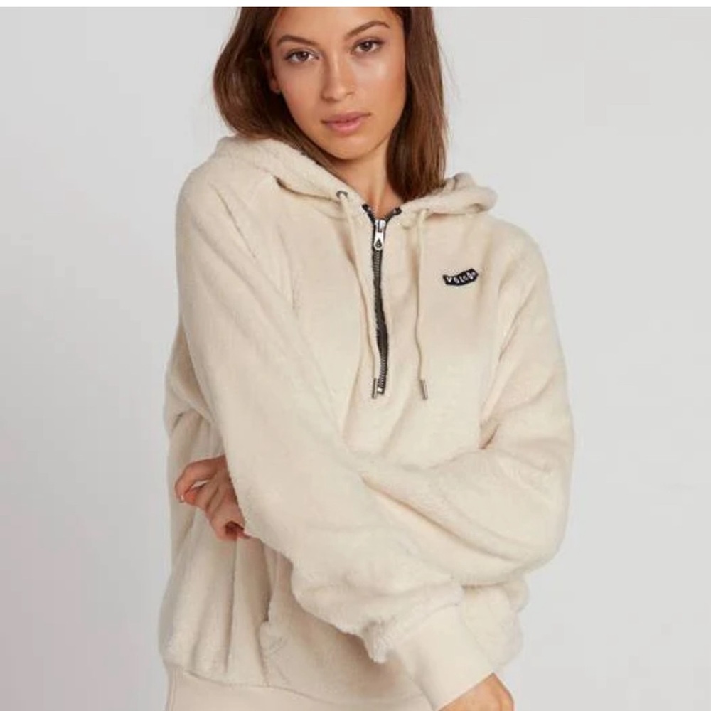 VOLCOM SNUGZ N HUGZ FLEECE HOODIE SIZE XS NEW WITH TAG
